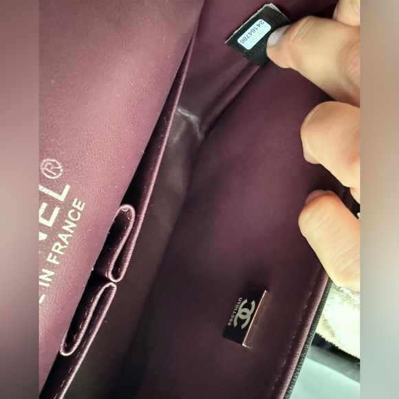 Classic flap bag - Picture 6 of 14